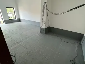 Pronájem obchodního prostoru, Praha - Horní Počernice, Komárovská, 210 m2