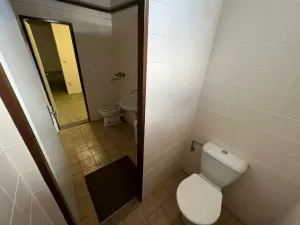 Pronájem výrobních prostor, Praha - Horní Počernice, Komárovská, 210 m2