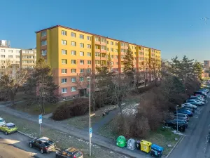Pronájem bytu 1+1, Praha - Záběhlice, Sasanková, 36 m2