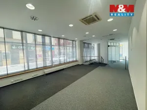 Pronájem obchodního prostoru, Ústí nad Labem - Ústí nad Labem-centrum, Velká Hradební, 280 m2