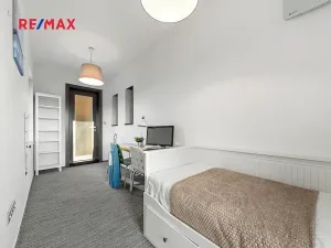 Prodej vily, Praha - Klánovice, Zádražanská, 330 m2