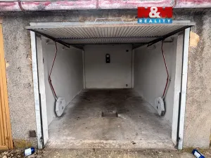Pronájem garáže, Plzeň, Skladová, 17 m2