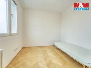 Prodej bytu 3+1, Plzeň - Lobzy, Pod Vrchem, 62 m2