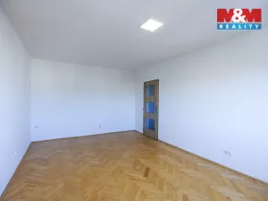 Pronájem bytu 1+1, Plzeň - Doubravka, Železničářská, 41 m2