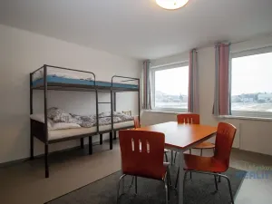 Pronájem ubytování, Přerov nad Labem, 445 m2