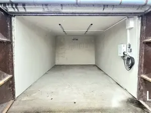 Pronájem garáže, Olomouc, Bartošova, 16 m2