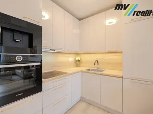 Prodej bytu 4+kk, Poděbrady, Dykova, 81 m2