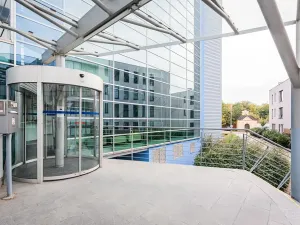 Pronájem kanceláře, Praha - Strašnice, Třebohostická, 122 m2