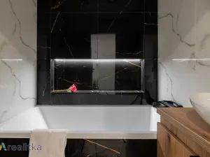 Prodej bytu 2+1, Karviná, Ciolkovského, 57 m2