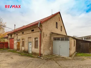 Prodej komerční nemovitosti, Dašice, náměstí T. G. Masaryka, 2490 m2