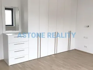 Pronájem rodinného domu, Praha - Ďáblice, Květnová, 172 m2