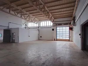 Pronájem výrobních prostor, Lišov, Hůrecká, 640 m2