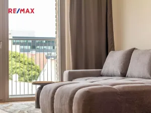 Pronájem bytu 2+kk, Praha - Karlín, Křižíkova, 79 m2