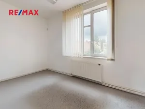 Pronájem kanceláře, Pardubice, Bohdanečská, 186 m2