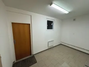 Pronájem skladu, Chýně, Družstevní, 600 m2