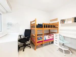 Pronájem bytu 2+kk, Praha - Libeň, Přádova, 60 m2