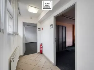 Pronájem kanceláře, Kolín, Rubešova, 634 m2