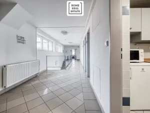 Pronájem kanceláře, Kolín, Rubešova, 634 m2