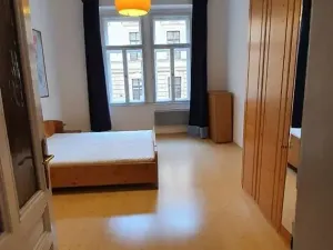 Prodej bytu 3+1, Praha - Malá Strana, Petřínská, 75 m2