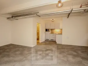 Pronájem bytu 1+kk, Praha - Holešovice, Vinařská, 40 m2