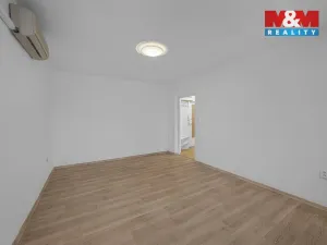 Pronájem bytu 2+1, Pardubice - Polabiny, Brožíkova, 55 m2