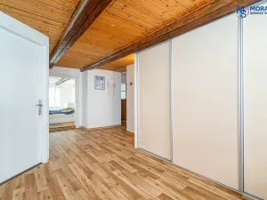 Prodej rodinného domu, Senička, 200 m2