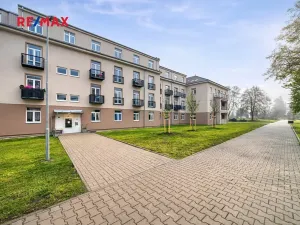Pronájem bytu 1+kk, Milovice, Slepá, 25 m2