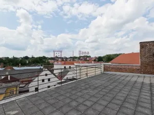 Pronájem bytu 2+1, Jindřichův Hradec, Komenského, 70 m2