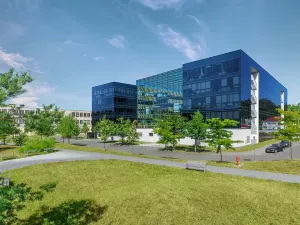 Pronájem kanceláře, Praha - Modřany, Mezi vodami, 2038 m2