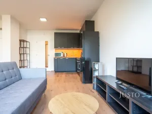 Pronájem bytu 2+kk, Beroun, Na Parkáně, 64 m2