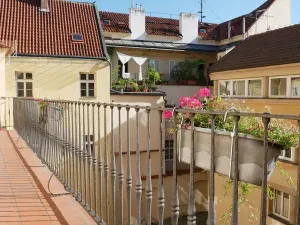 Pronájem kanceláře, Praha - Malá Strana, Karmelitská, 28 m2