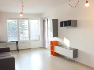 Pronájem bytu 2+kk, Pardubice - Zelené Předměstí, Pod Vinicí, 63 m2
