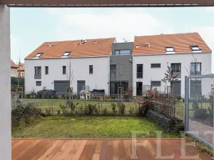 Pronájem bytu 2+kk, Praha - Radlice, Na Farkáně I, 52 m2