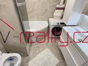 Prodej bytu 2+1, Karlovy Vary, Klínovecká, 64 m2