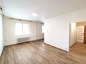 Pronájem bytu 2+kk, Chrudim, Jabloňová, 58 m2