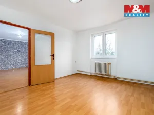 Prodej bytu 3+1, Milovice, Dukelská, 70 m2