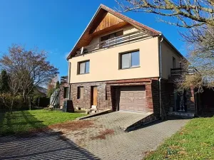 Prodej rodinného domu, Lomnička, 300 m2