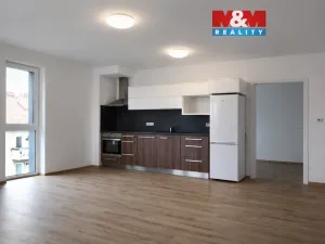 Pronájem bytu 3+kk, Pardubice, Bratranců Veverkových, 84 m2
