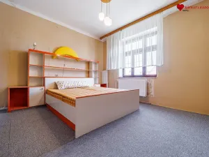 Prodej rodinného domu, Cholina, 333 m2