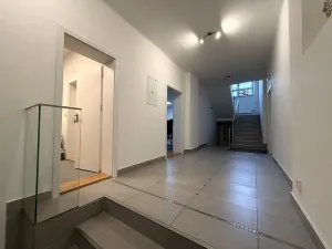 Pronájem kanceláře, Brno - Židenice, Kosmákova, 12 m2