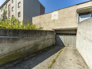 Pronájem garáže, Plzeň, Brožíkova, 15 m2