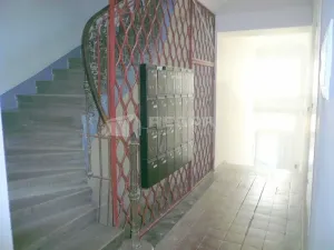 Pronájem bytu 1+kk, Praha - Břevnov, Šlikova, 35 m2