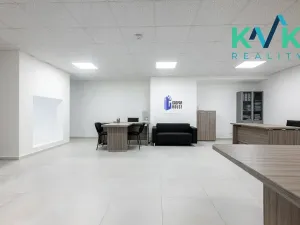 Prodej kanceláře, Karlovy Vary, Spálená, 92 m2