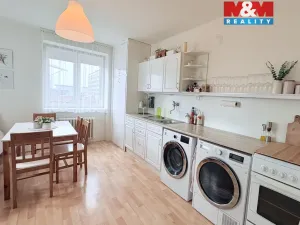 Pronájem bytu 2+1, Pardubice - Zelené Předměstí, Sladkovského, 65 m2