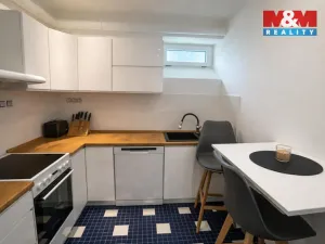 Pronájem bytu 1+1, Praha - Jinonice, Klikatá, 35 m2