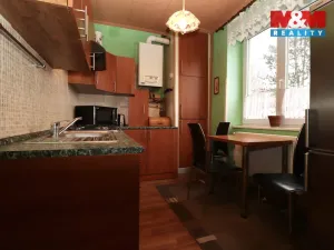 Prodej bytu 2+1, Karlovy Vary - Dvory, K. Kučery, 51 m2