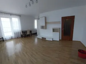 Pronájem bytu 1+kk, Praha - Vinoř, Českodubská, 36 m2