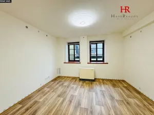 Pronájem bytu 2+kk, Benešov, Malé náměstí, 40 m2