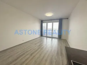 Pronájem bytu 1+kk, Praha - Letňany, Hlučkova, 34 m2