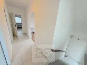 Pronájem rodinného domu, Praha - Stodůlky, Frimlova, 196 m2